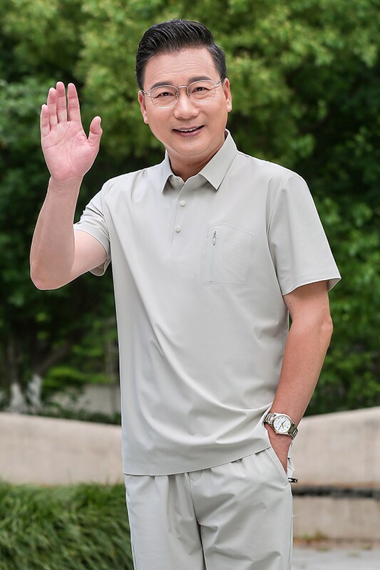 夏季轻奢无缝压胶丝滑弹力冰丝翻领短袖两件套休闲套装男5956P115,男装休闲套装,星座1010A-1