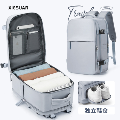 旅行首选轻便大容量双肩包免托运