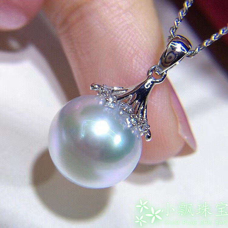 18K金钻石澳洲南洋白珠吊坠