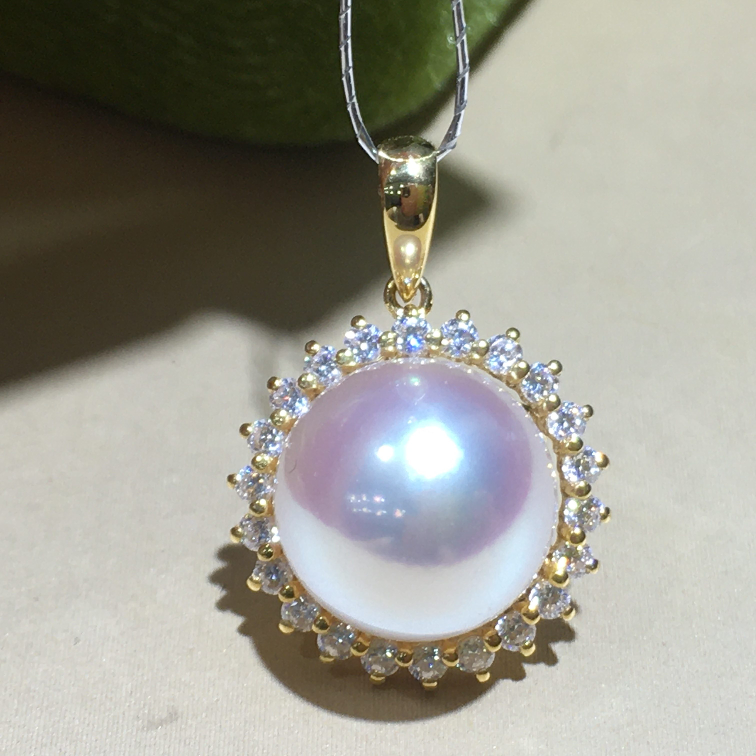 太阳花18k金极光天然白珠吊坠