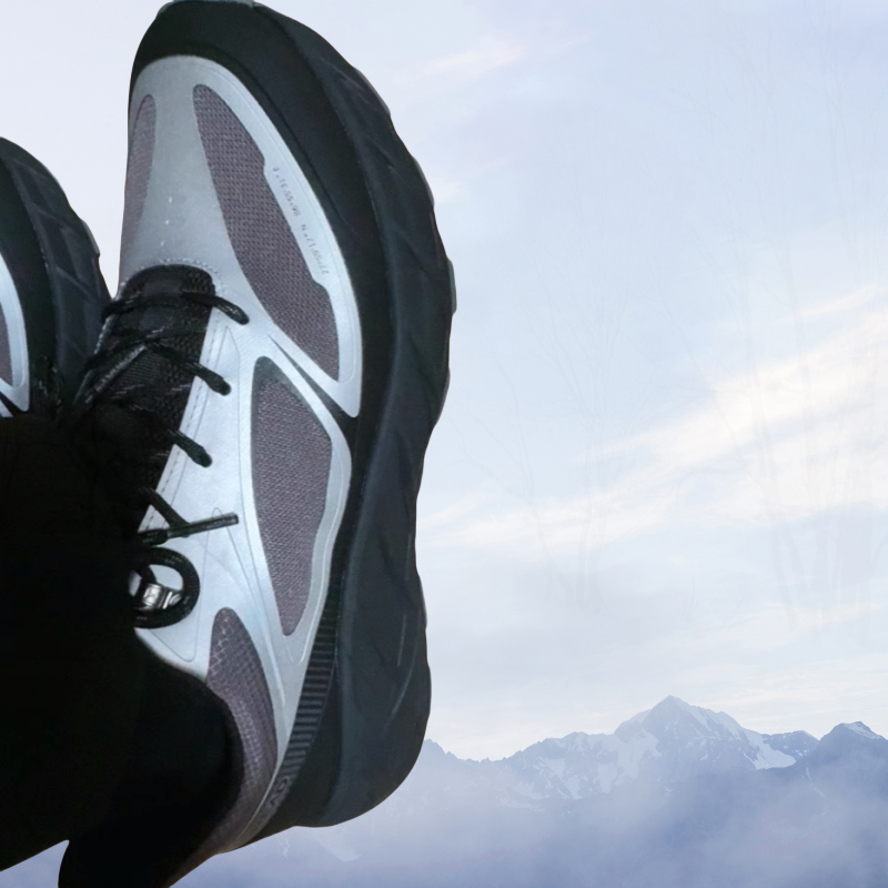 探路者男鞋2025新款春夏户外防泼水休闲徒步鞋TFAABN81756/82756