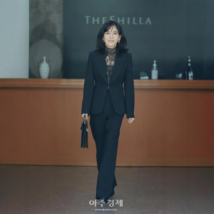 高端定制李富真同款黑色羊毛西装套装裤修身商务西服蕾丝上衣三件