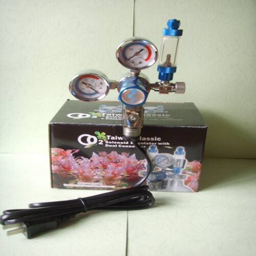 台湾金品二氧化碳CO2电磁压力双表减压表带记泡器止逆阀公制牙M22