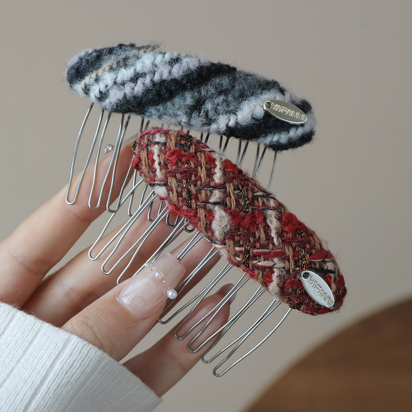 STT小香风毛线发梳女2026新款蓬松高颅顶公主头倒插梳侧刘海发卡,个人护理/保健/按摩器材,美发/烫发/染发器（梳）,淘宝优惠券,粉丝福利购,淘宝优惠卷