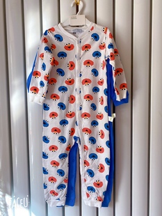 M90棉质卡通人物芝麻街白色蓝色连体睡衣爬爬服