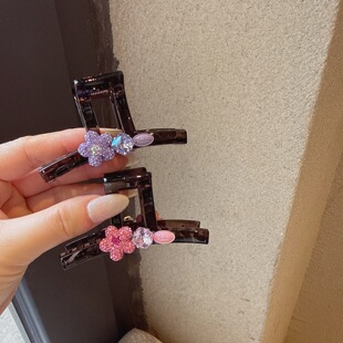 韩国甜美气质砂糖水钻花朵抓夹中号法式时尚亚克力盘发鲨鱼夹发饰