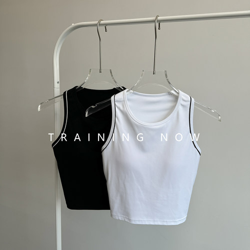 运动内衣一体式跑步防震聚拢背心