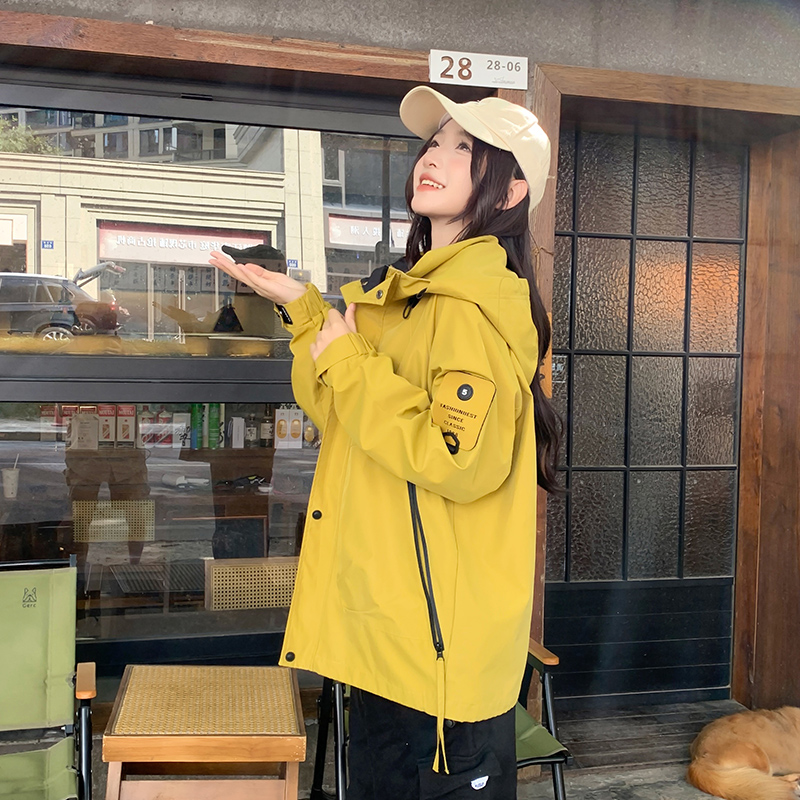 男女同款三防面料冲锋衣