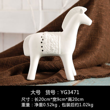 北欧创意家居简约白陶瓷马摆件工艺品客厅电视柜软装饰品摆设