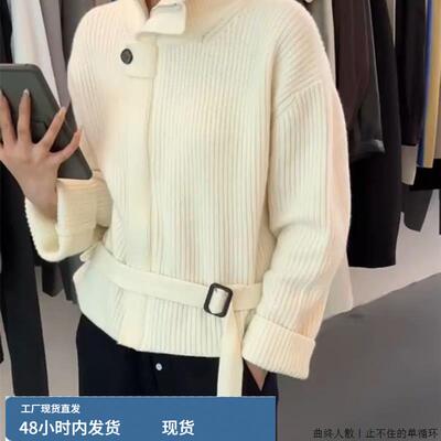 CHAO级推荐奶白色立领一粒扣短款毛衣女秋季气质腰带设计针织衫