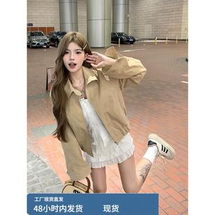 法国时尚覆古翻领拉炼夹克的妇女在春季和秋季，宽松和独特的苗条