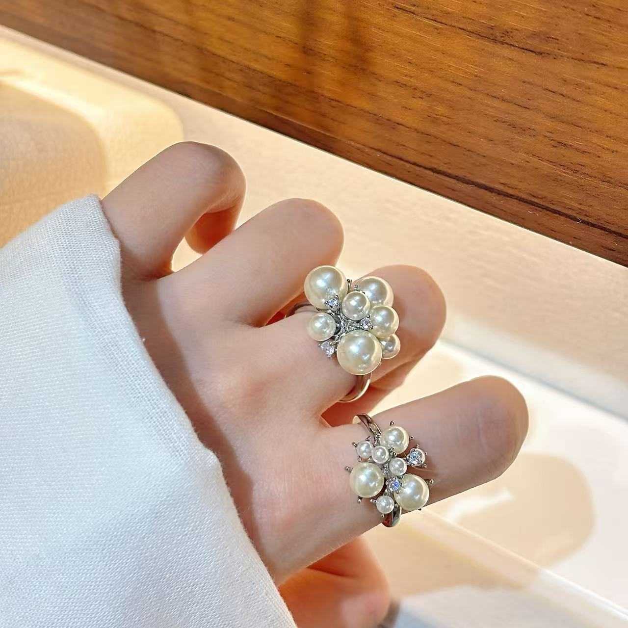 韩版轻奢花朵珍珠戒指女镶钻锆石开口可调节指环小众高级感通勤戒