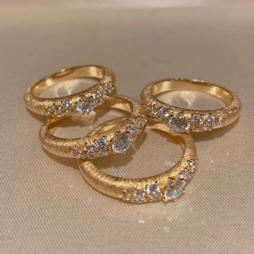 瑞士Francesca中古拉丝莫桑满钻戒指女2026爆款轻奢沙金食指戒环