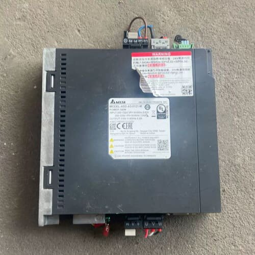 议价ASD-A3-0121-M驱动器，100W，成色不错，功
