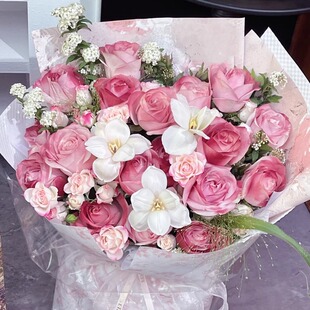 母亲节玫瑰康乃馨混搭花束生日订花店上门济南鲜花店同城速递送