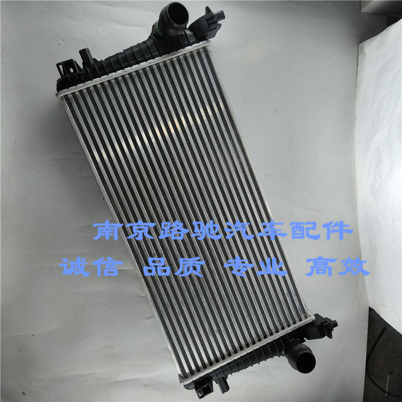 适配荣威I6名爵MG6中冷器总成