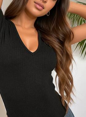 欧美风2026春季外贸新款女装 性感修身坑条V领短袖连体衣bodysuit