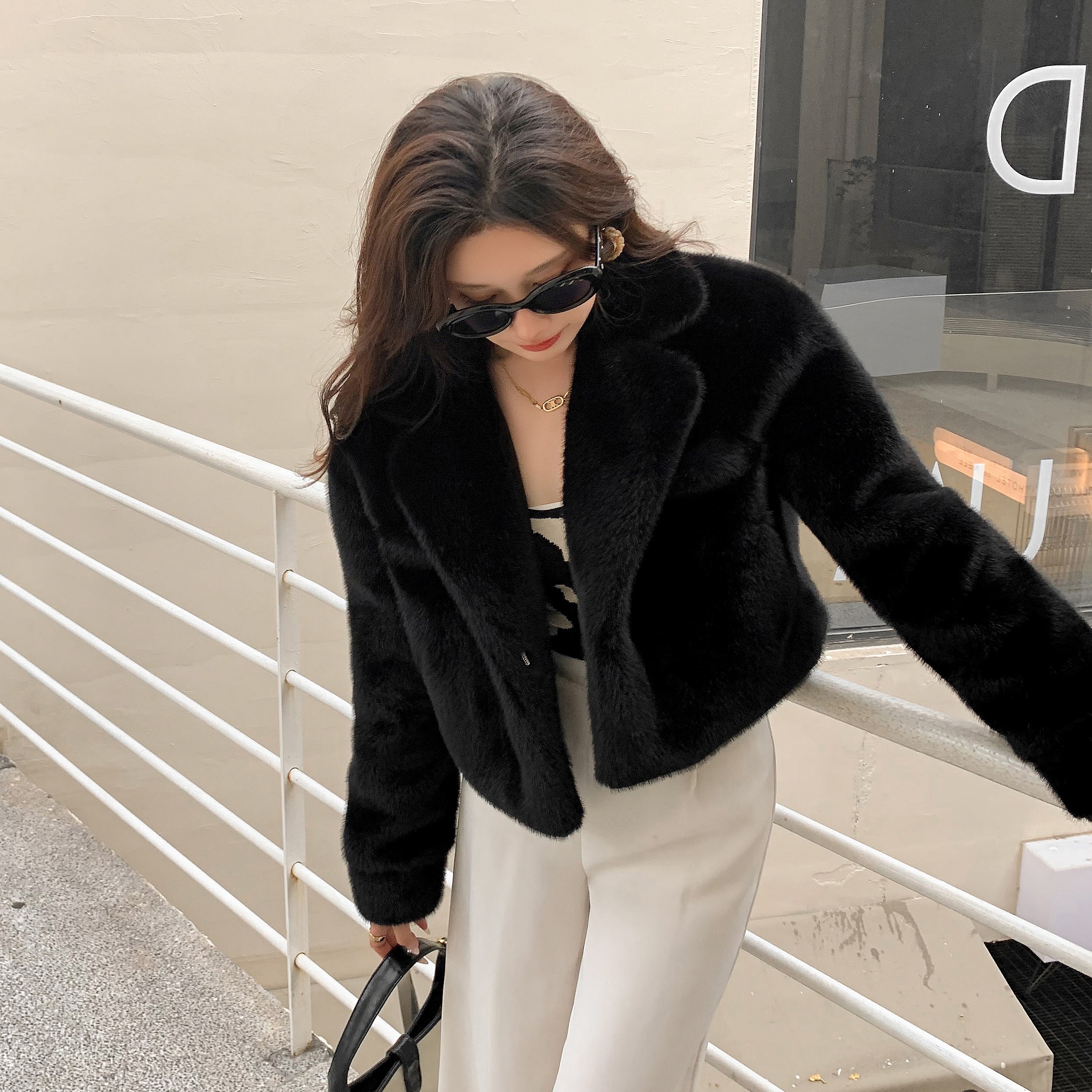 皮草外套女2025新款宽松时尚仿水貂毛高端气质秋冬皮毛一体短款女,女装/女士精品,皮草,淘宝优惠券,粉丝福利购,淘宝优惠卷