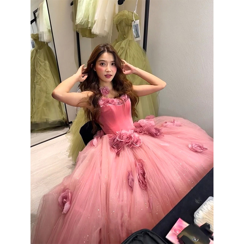轻婚纱2025新款抹胸玫红色花婚纱