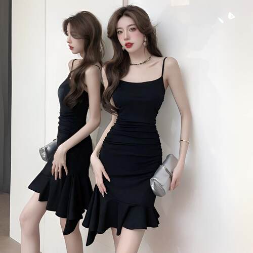辣妹性感吊带连衣裙女夏季收腰