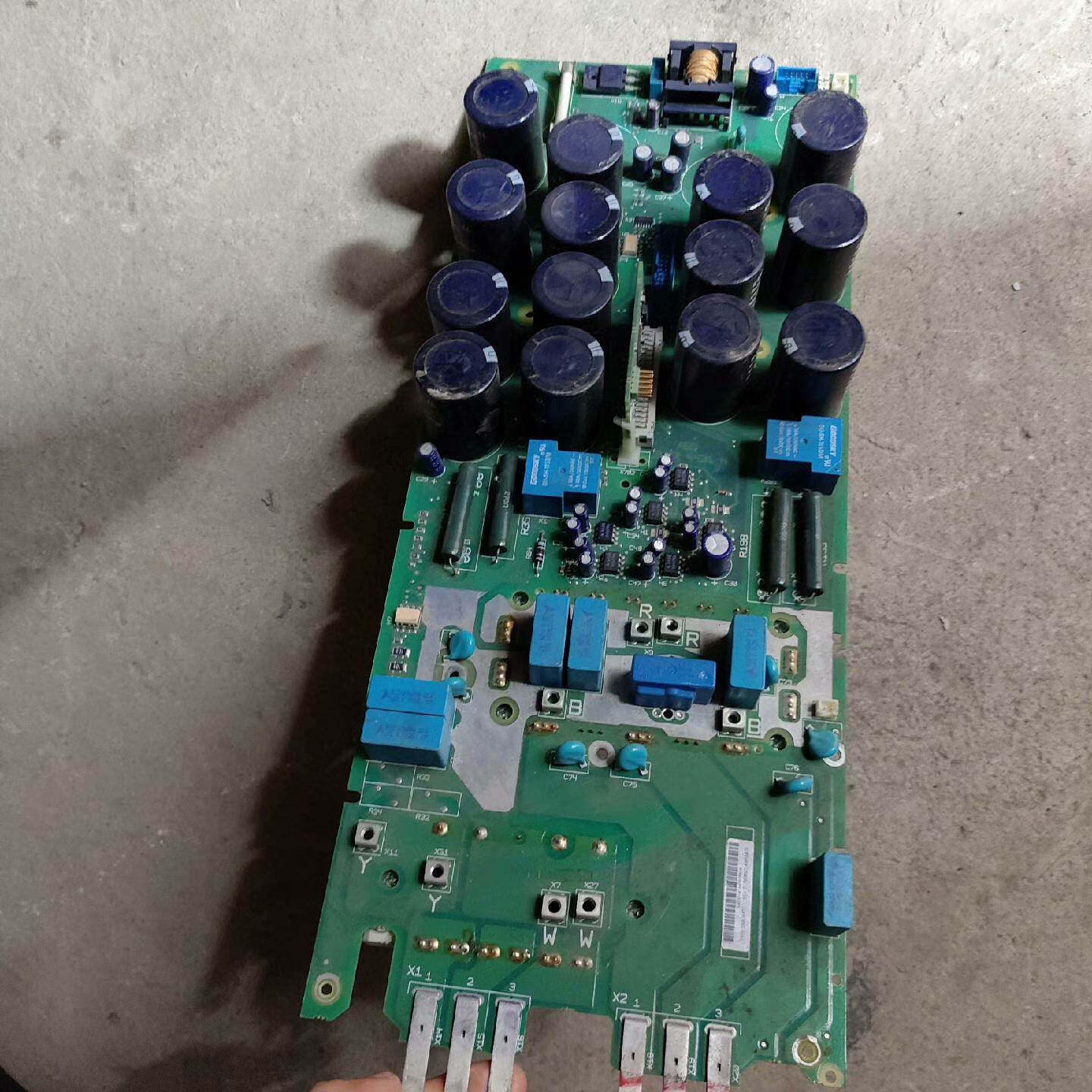 询价acs400电源板没见有烧件掉件模块需