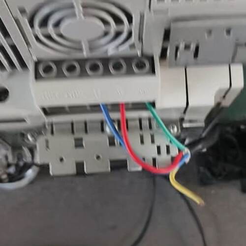 溢价-E84AVSCE1834VXO伦茨变频器8400系列18.5