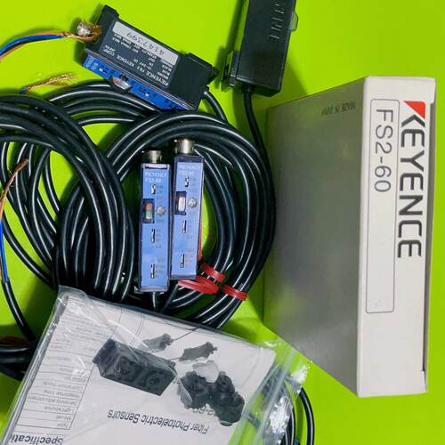 溢价-基恩士KEYENCE光纤放大器FS260FS262光电