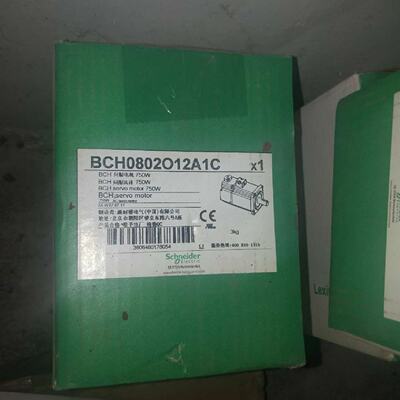 议价施耐德BCH0802O12A1C 全新原装正品 实拍图