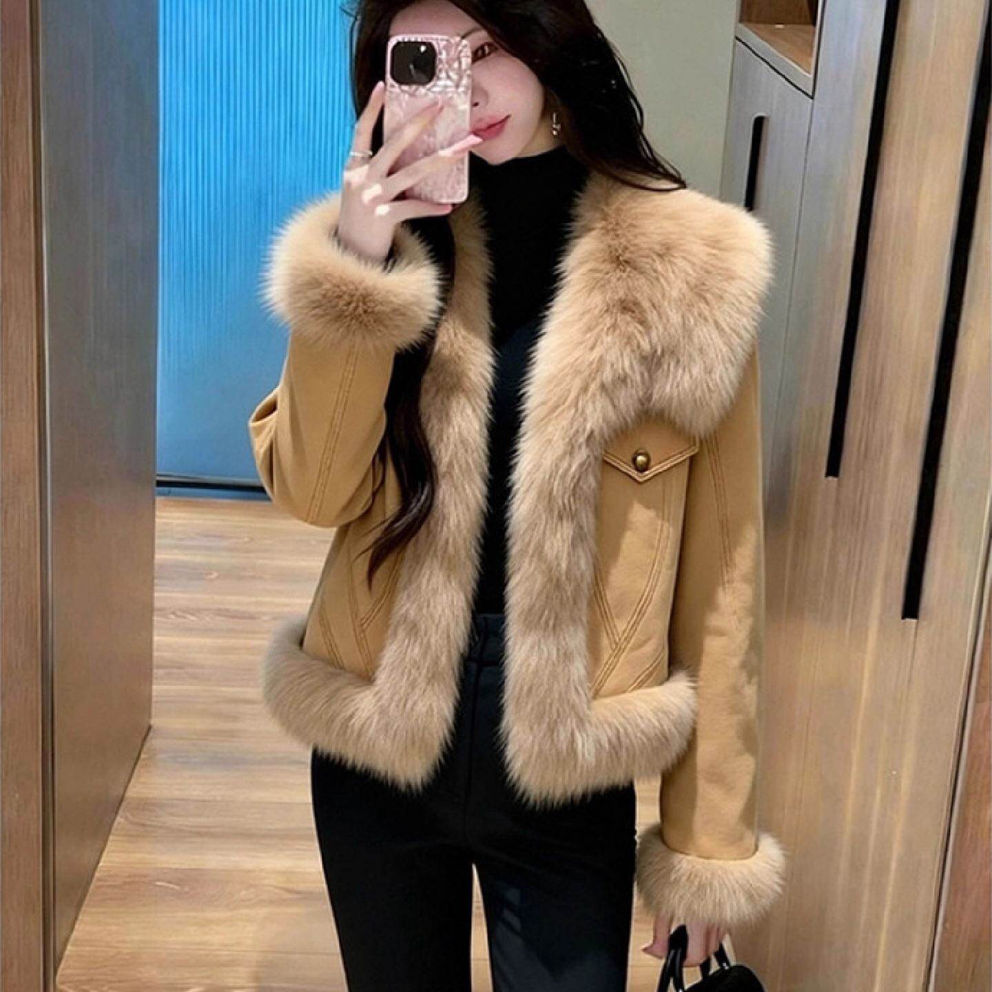 冬季时髦洋气咖色羽绒服毛绒短款外套女巨好看加厚保暖翻领派克服