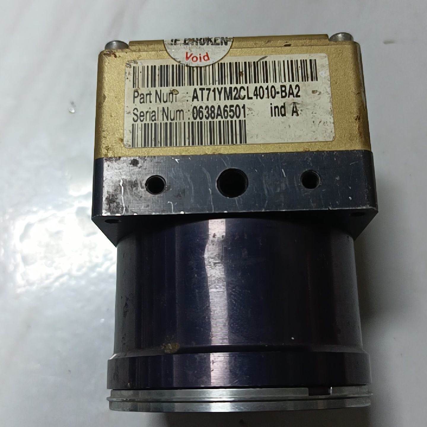 E2V工业相机AT71YM2CL4010BA2实物拍摄--议价商品