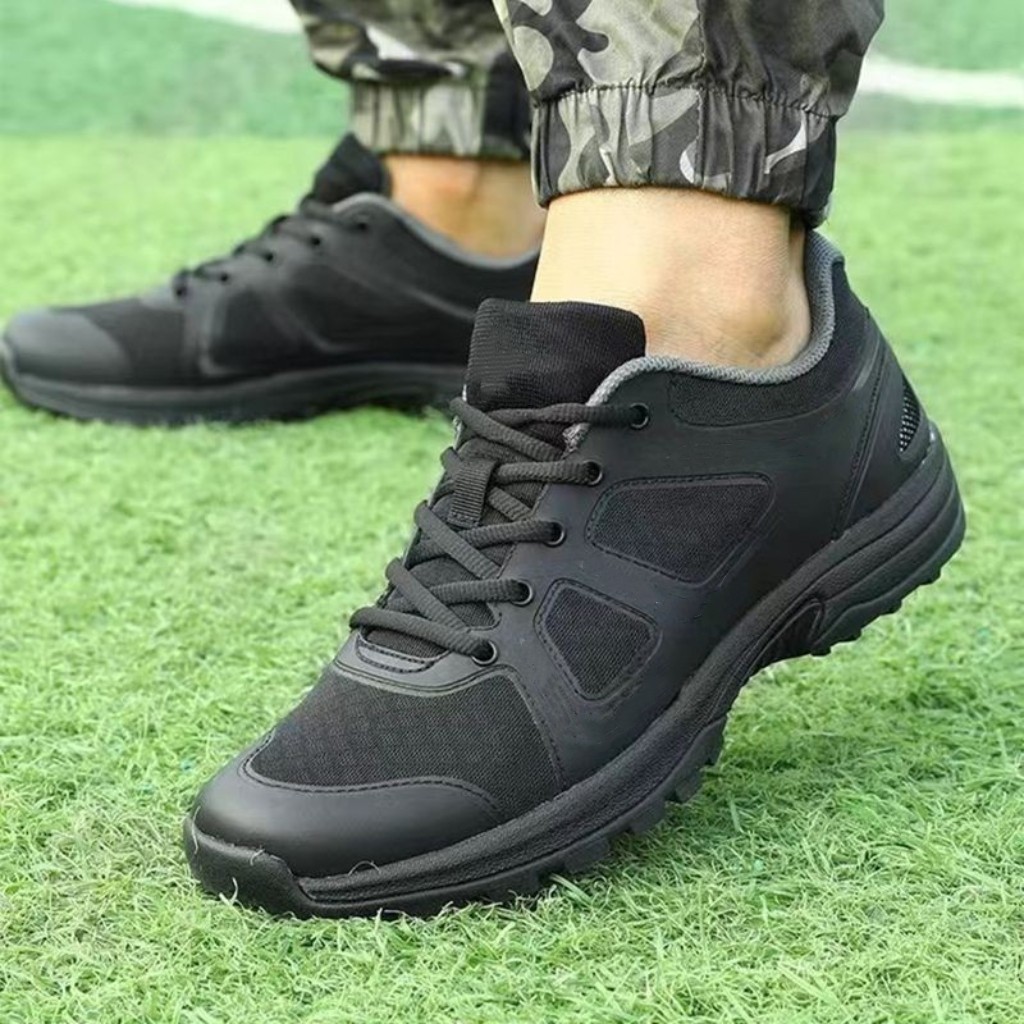 新式体能训练鞋黑色男夏季网眼跑鞋女超轻劳保正品工地耐磨作训鞋