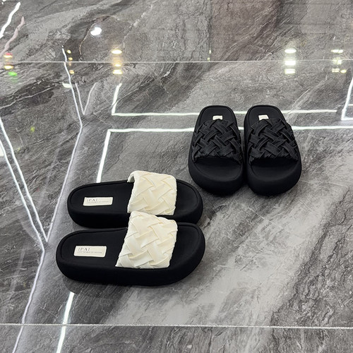 轻便增高甜美风小个子凉拖鞋舒适
