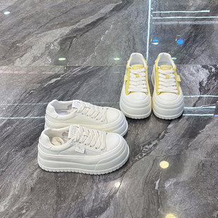 超轻~真皮小个子厚底松糕鞋女2026春新款简约百搭小白鞋韩版板鞋