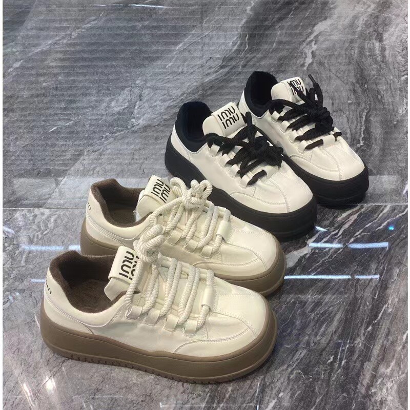 小众真皮小白鞋女2024新款加绒网红爆款厚底增高设计感板鞋休闲鞋