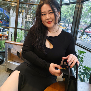 玫瑰欲茶里茶气别致初春深v镂空上衣黑色薄款针织衫女打底衫洋气