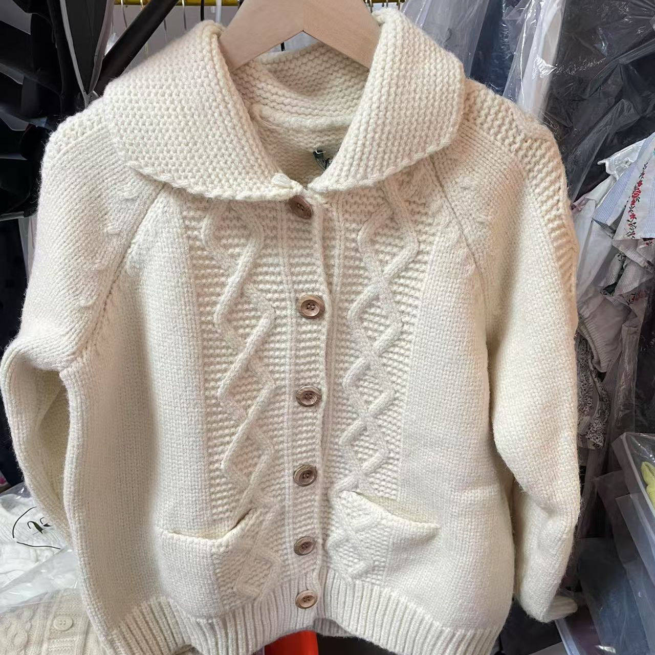 阿more韩国东大门麻花毛线氛围感开衫毛衣长袖气质外套女