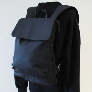 Three-Box双肩包大容量旅行包休闲潮电脑包简约纯色男包翻盖背包