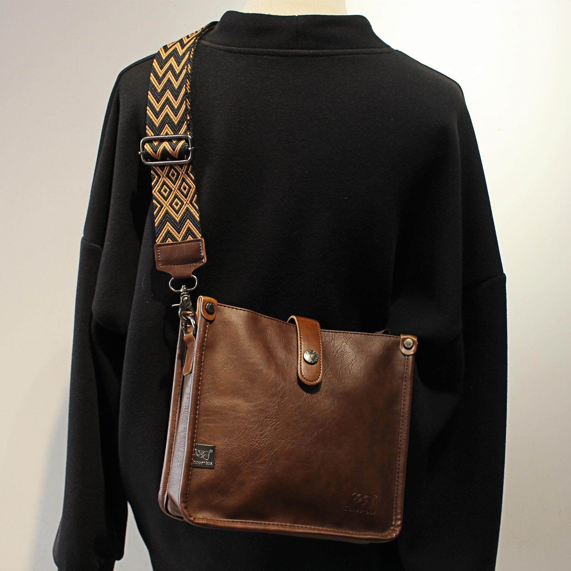 threebox斜挎包休闲小方包大容量