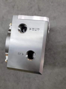 IceMan Cooler 分体水冷迷你2U服务器水箱 DDC/D5水泵一体POM黑色