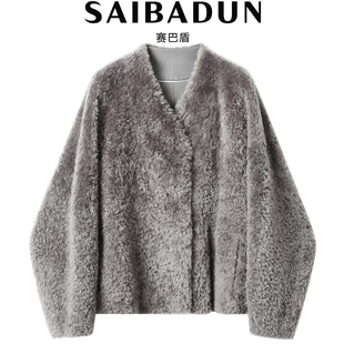 赛巴盾西班牙短毛拉贡羊羔皮毛一体女士V领短款真皮皮草外套2025