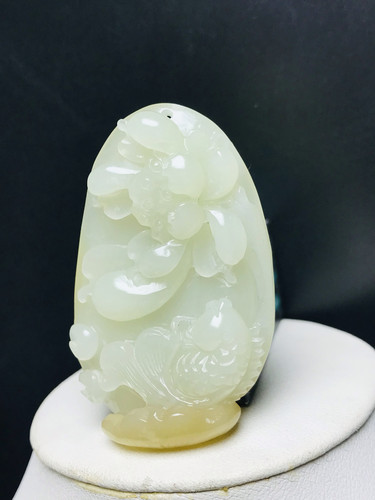 天然和田玉糖白玉连年有余吊坠挂件49×31×9mm 22.4克