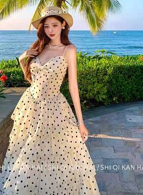 原版做法有内里十七看海法式设计感度假风波点吊带收腰显瘦蛋糕裙