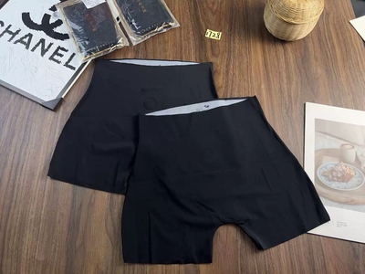 鲨鱼裤收腹提臂塑型三分打底裤柔软亲肤轻薄透气双层打底