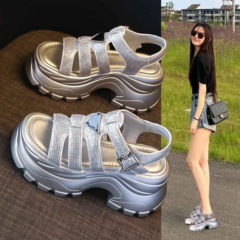 小个子厚底增高8CM凉鞋女2025夏季新款时尚水钻休闲松糕沙滩鞋子