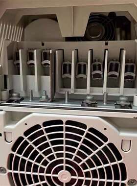 《议价商品》ABB变频器ACS580-01-106A-4，55KW成色9
