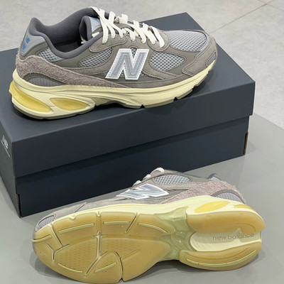 New Balance NB 2010灰色千禧Y2K风格复古运动休闲鞋男女U2010GD