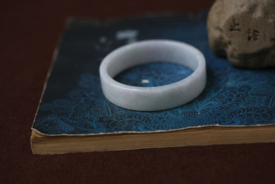 【腕上情】天然冰糯种翡翠a货