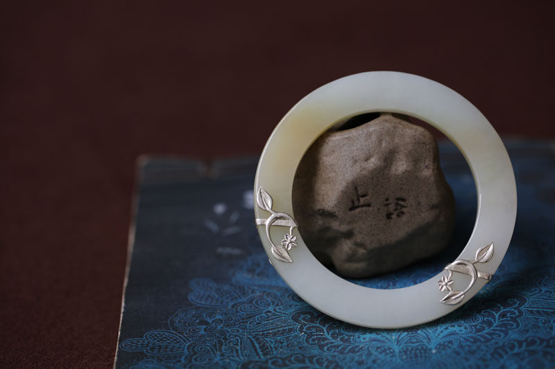 【阳春白雪】天然和田玉糖白玉方条925银梅花手镯一枚55.2收藏品
