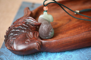 牡丹坠子一枚 旗袍 天然紫绿玛瑙精雕 精品 趁酒诗年华之二