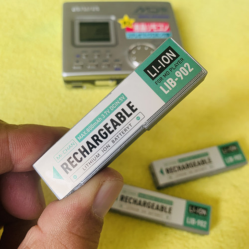 爱华AM-F7电池 Type-C充电 方便实用 好用 磁带往事推荐产品
